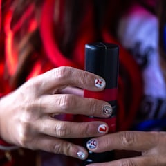 Spooky dark nails under red light