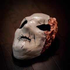 Spooky white mask for Ghost Face nail inspiration